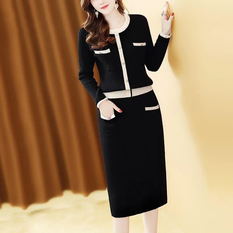 Fashion Woman Knit 2pcs Suit Black Sweater Pencil Skirt Set for Woman Autumn New Knitted Office Suit Winter Basic Set Suit
Fashion Woman Knit 2pcs Suit Black Sweater Pencil Skirt Set for Woman Autumn New Knitted Office Suit Winter Basic Set Suit
