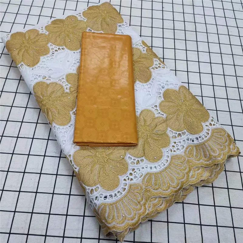 latest swiss voile lace 2021 african lace fabric Bazin Riche Cotton nigerian lace fabrics for wedding tissu african broderie
latest swiss voile lace 2021 african lace fabric Bazin Riche Cotton nigerian lace fabrics for wedding tissu african broderie