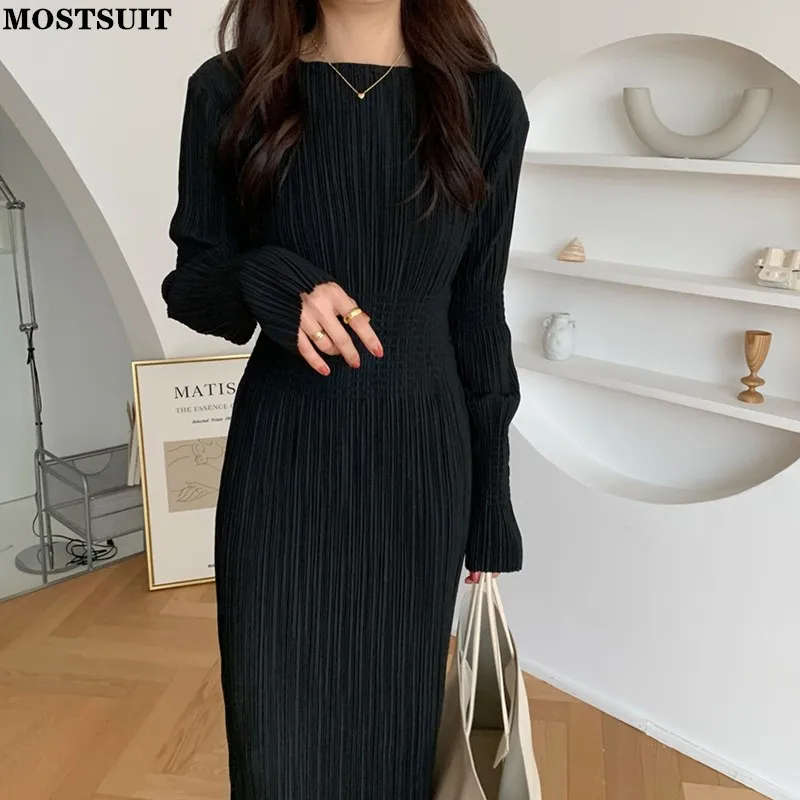 Spring Autumn Black Folded Long Dress Women Full Sleeve O-neck Elastic Waist Dresses Vintage Elegant Chic Ladies Vestidos Mujer
Spring Autumn Black Folded Long Dress Women Full Sleeve O-neck Elastic Waist Dresses Vintage Elegant Chic Ladies Vestidos Mujer