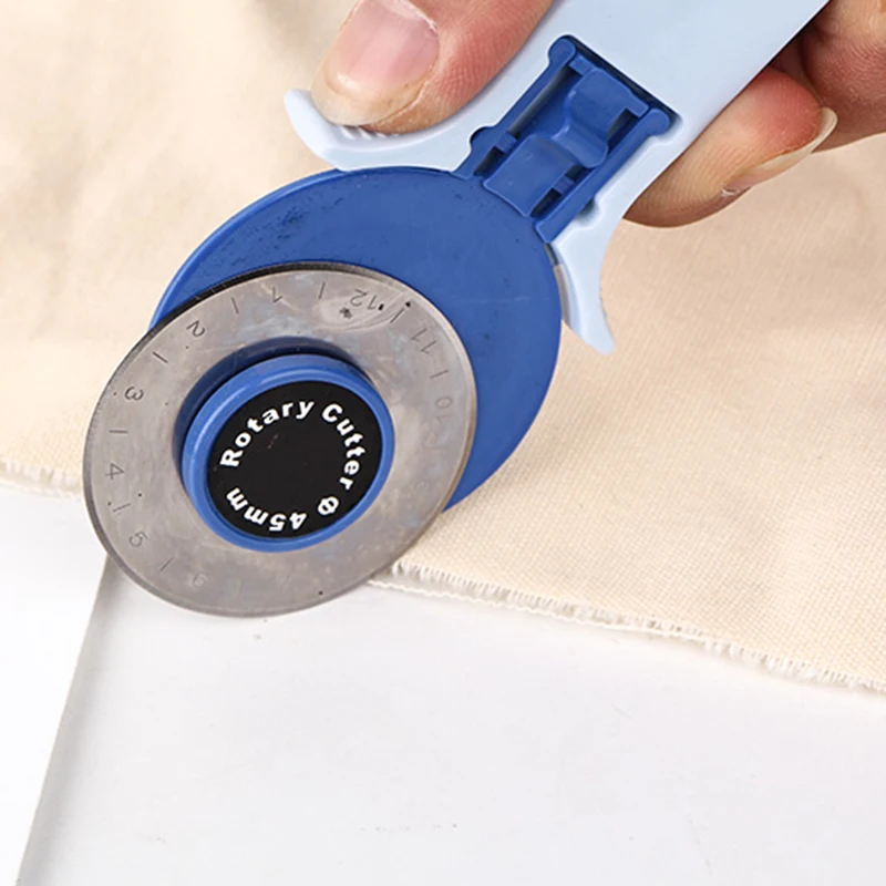 45mm Cloth Cutting Roller Wheel Round Rotary Cutter Metal Blade Leather Paper Fabric Quilting Patchwork Sewing Cutting Tools
45mm Cloth Cutting Roller Wheel Round Rotary Cutter Metal Blade Leather Paper Fabric Quilting Patchwork Sewing Cutting Tools