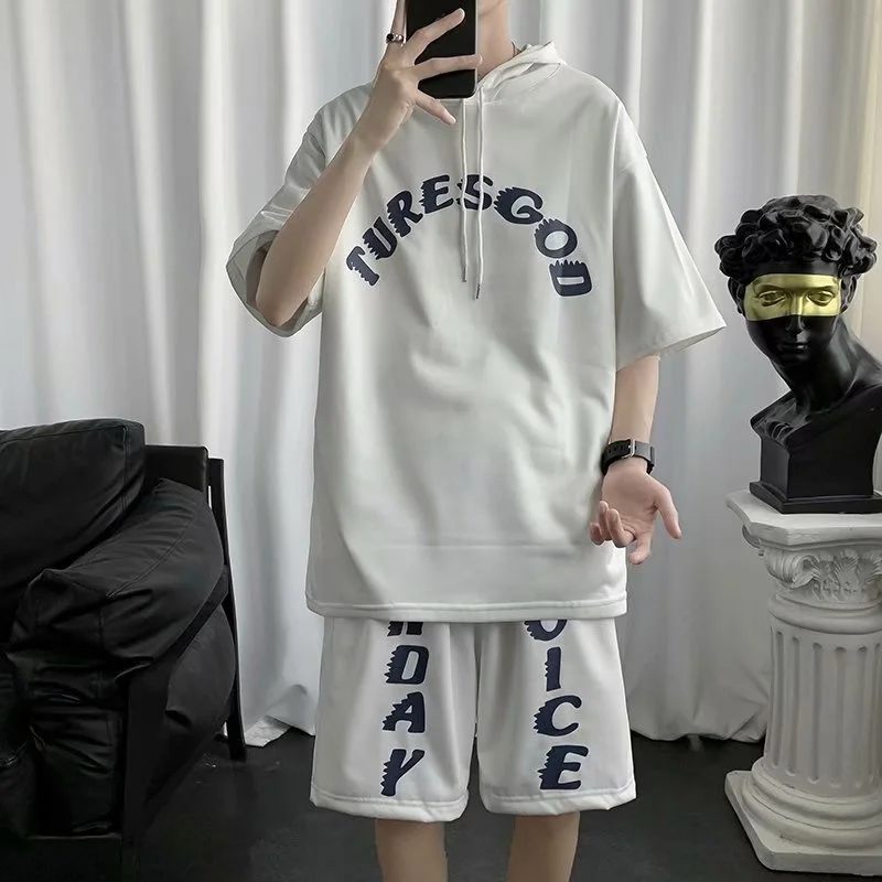 Summer Casual Short Sleeve suit men's trend 5-sleeve T-shirt loose shorts student versatile 2-piece set
Summer Casual Short Sleeve suit men's trend 5-sleeve T-shirt loose shorts student versatile 2-piece set