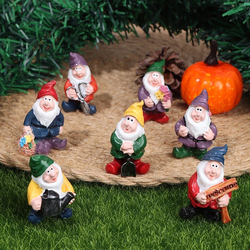 1PC Mini Seven Dwarfs Moss Micro Landscape Fairy Tale Garden Ornaments DIY Crafts Micro Landscape Decoration
1PC Mini Seven Dwarfs Moss Micro Landscape Fairy Tale Garden Ornaments DIY Crafts Micro Landscape Decoration