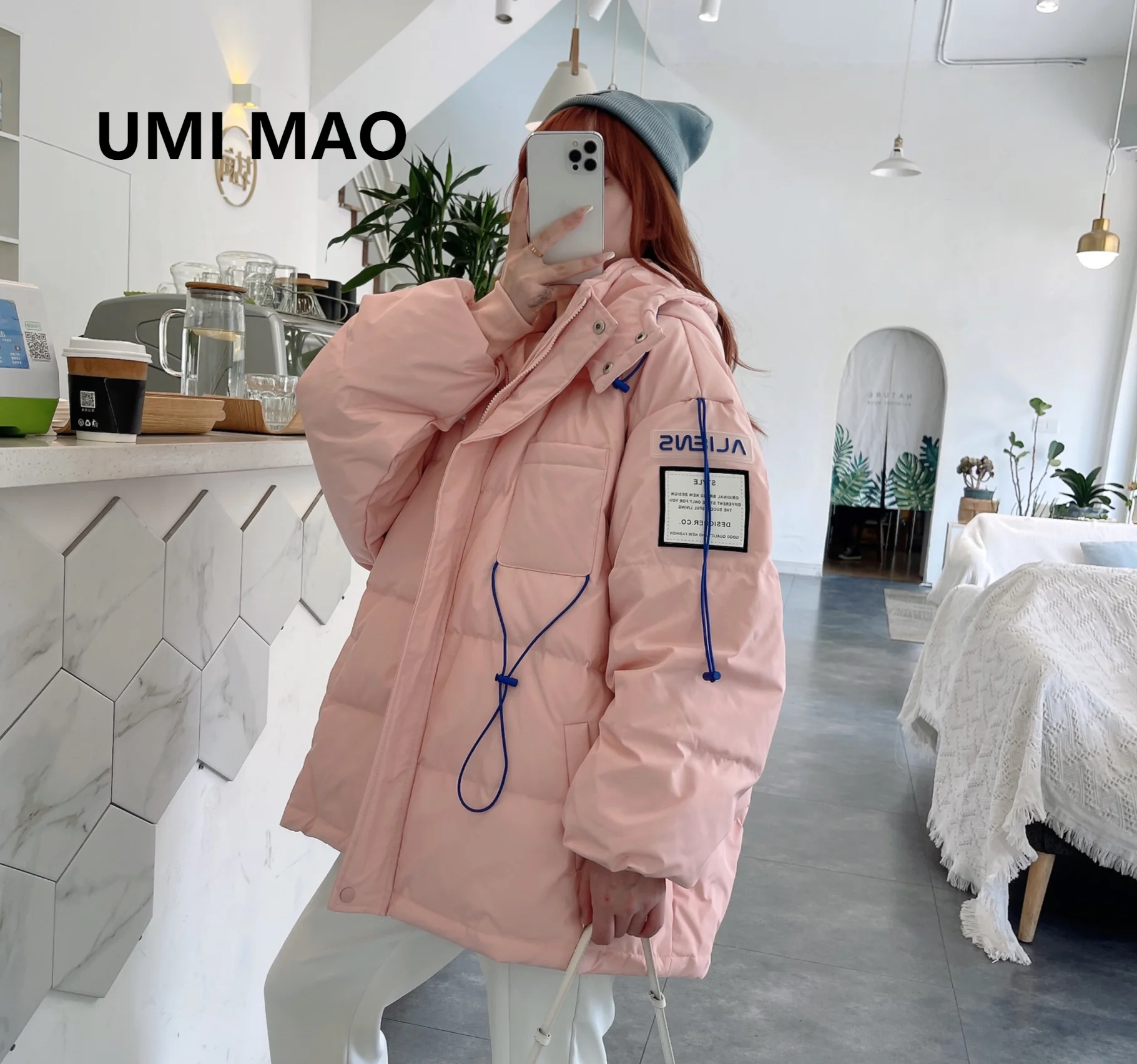 Модный белый пуховик UMI MAO в Корейском стиле, женская модная короткая Толстая куртка с капюшоном в стиле ретро, новинка зимнего сезона 2021, Тре...
Модный белый пуховик UMI MAO в Корейском стиле, женская модная короткая Толстая куртка с капюшоном в стиле ретро, новинка зимнего сезона 2021, Тре...