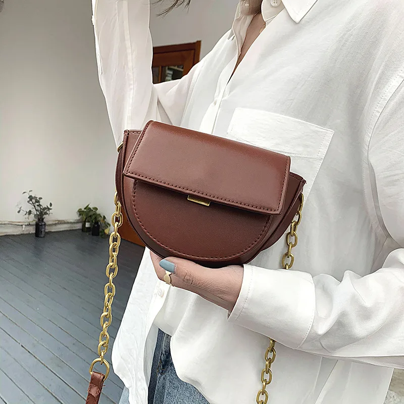 Women's Bag Fashion Saddle Bag Fashion Lock Saddle Bag Personality Creative Shoulder Slung.
Women's Bag Fashion Saddle Bag Fashion Lock Saddle Bag Personality Creative Shoulder Slung.