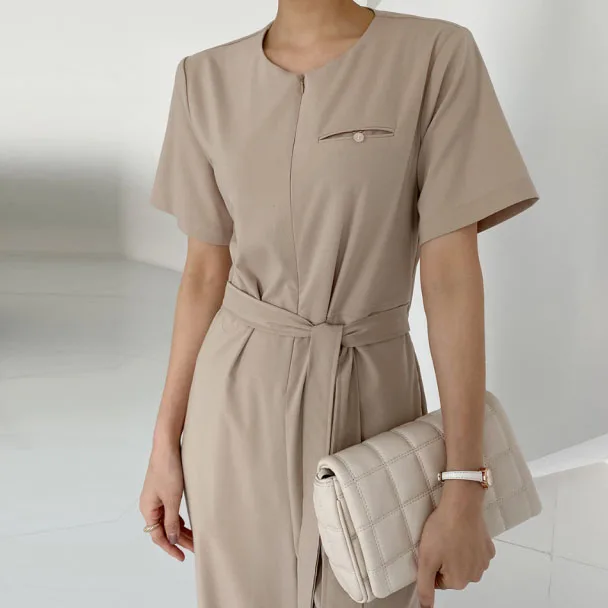 2021 New Summer Women Jumpsuit Traf Bodysuit Womens Overalls Female Jumpsuits Rompers Mujer Sexy Short Sleeve Bodycon Skinny Tee 
2021 New Summer Women Jumpsuit Traf Bodysuit Womens Overalls Female Jumpsuits Rompers Mujer Sexy Short Sleeve Bodycon Skinny Tee