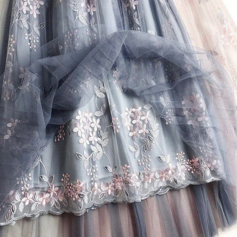 Elegant Embroidered Mesh Skirt Emale Spring Long Fairy Skirt Elastic Wasit A Line Flower Women Pleated Skirt Party Streetwear
Elegant Embroidered Mesh Skirt Emale Spring Long Fairy Skirt Elastic Wasit A Line Flower Women Pleated Skirt Party Streetwear