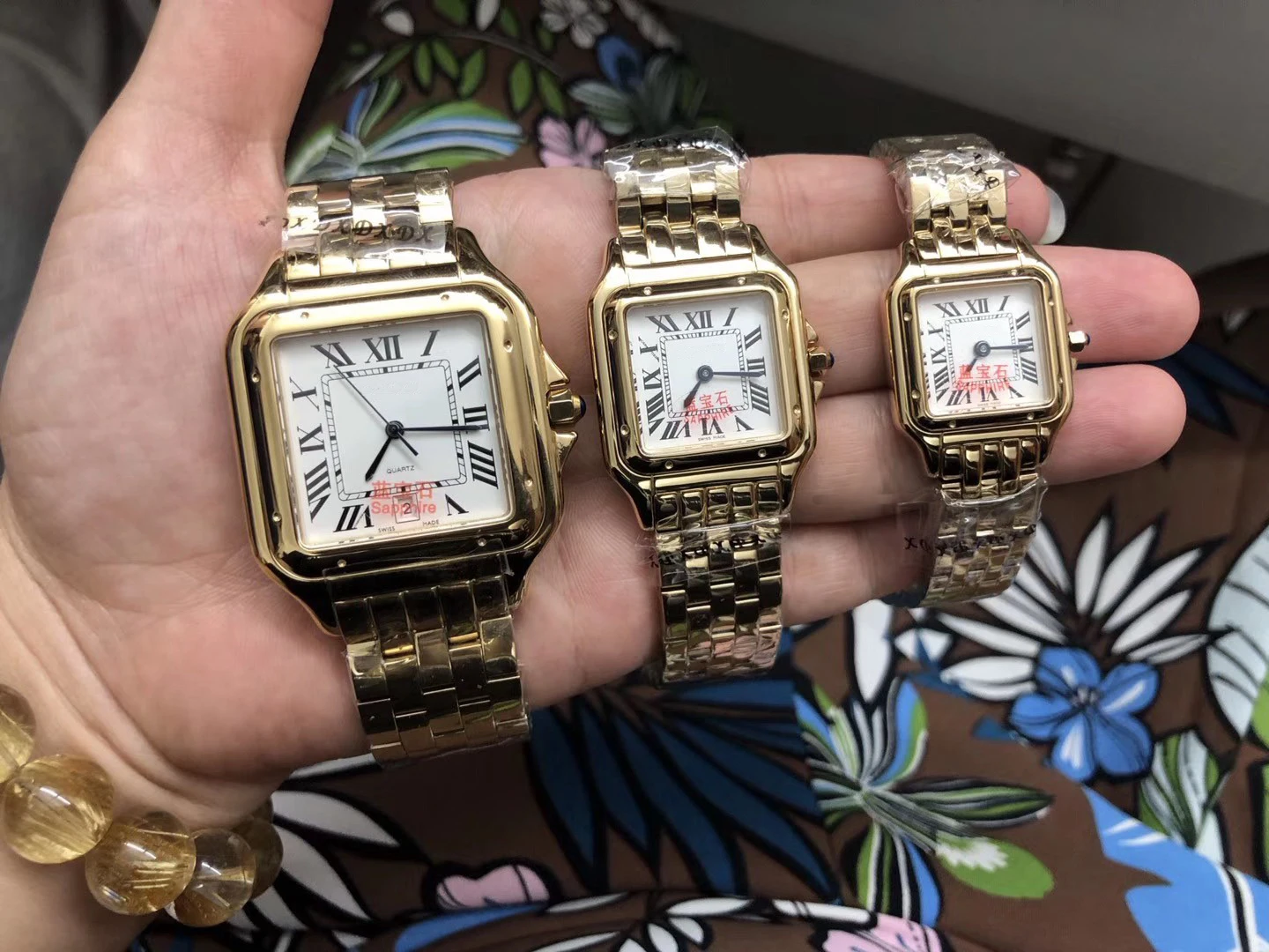 Luxury Brand New Men Women Japan Quartz White Date18K Yellow Gold Sapphire Square Watch Lady Rome Dial Sport Watches AAA+
Luxury Brand New Men Women Japan Quartz White Date18K Yellow Gold Sapphire Square Watch Lady Rome Dial Sport Watches AAA+