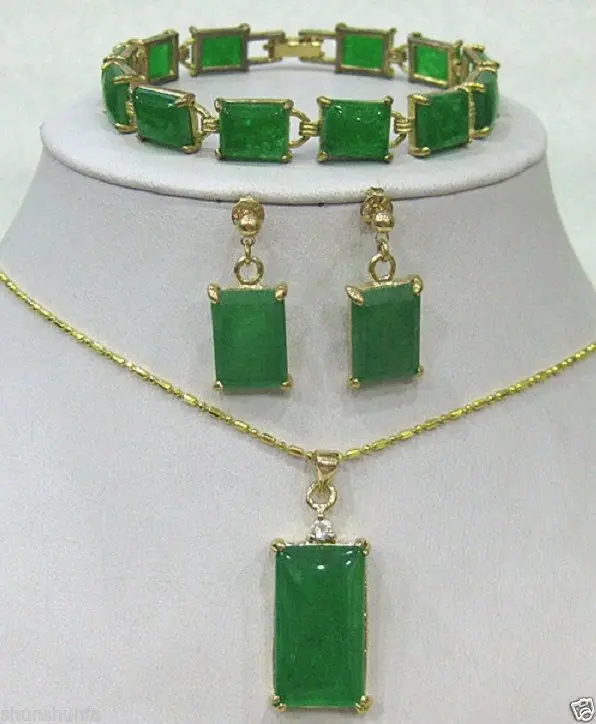 new Style Hot sale Green jade bracelet /earrings /Necklace Pendant Set AAA Fashion Wedding Party Jewellery
new Style Hot sale Green jade bracelet /earrings /Necklace Pendant Set AAA Fashion Wedding Party Jewellery