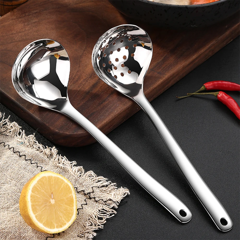 304 stainless steel drinking soup spoon sharing spoon thickening and deepening large capacity soup spoon hotel meal colander
304 stainless steel drinking soup spoon sharing spoon thickening and deepening large capacity soup spoon hotel meal colander