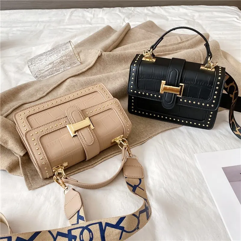 Stone Grain PU Leather Fashion Crossbody Bag for Women 2020 Shoulder Handbags Lady Travel Branded Designer Rivet Hand Tote Bag
Stone Grain PU Leather Fashion Crossbody Bag for Women 2020 Shoulder Handbags Lady Travel Branded Designer Rivet Hand Tote Bag