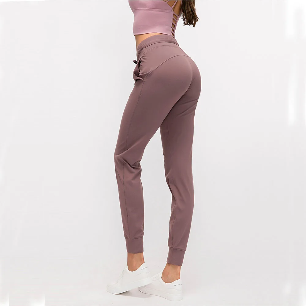 Loose Naked Feel Fabric Workout Sport Joggers Pants Women Waist Drawstring Fitness Running Sweatpants with Two Side Pocket
Loose Naked Feel Fabric Workout Sport Joggers Pants Women Waist Drawstring Fitness Running Sweatpants with Two Side Pocket