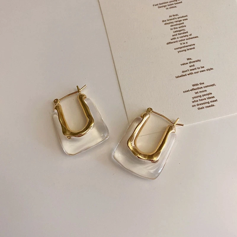 2021 New Trendy Transparent Resin Hoop Earrings for Women Girls Geometric Irregular Metal Acrylic Earrings Party Jewelry
2021 New Trendy Transparent Resin Hoop Earrings for Women Girls Geometric Irregular Metal Acrylic Earrings Party Jewelry
