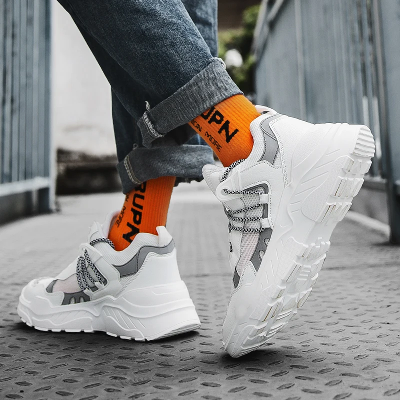 2021 Spring Men Jogging Shoes Damping Hard-Wearing Men's Casual Shoes Rubber Soft bottom Breathable Massage Sports Shoes
2021 Spring Men Jogging Shoes Damping Hard-Wearing Men's Casual Shoes Rubber Soft bottom Breathable Massage Sports Shoes
