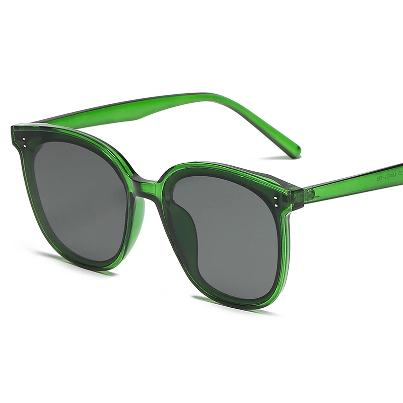 2020 Fashion Brand Designer Rivet Sun Glasses Light weight Driving Sunglasses for Women Men Round UV400 Lens Travel Sunglasses 
2020 Fashion Brand Designer Rivet Sun Glasses Light weight Driving Sunglasses for Women Men Round UV400 Lens Travel Sunglasses