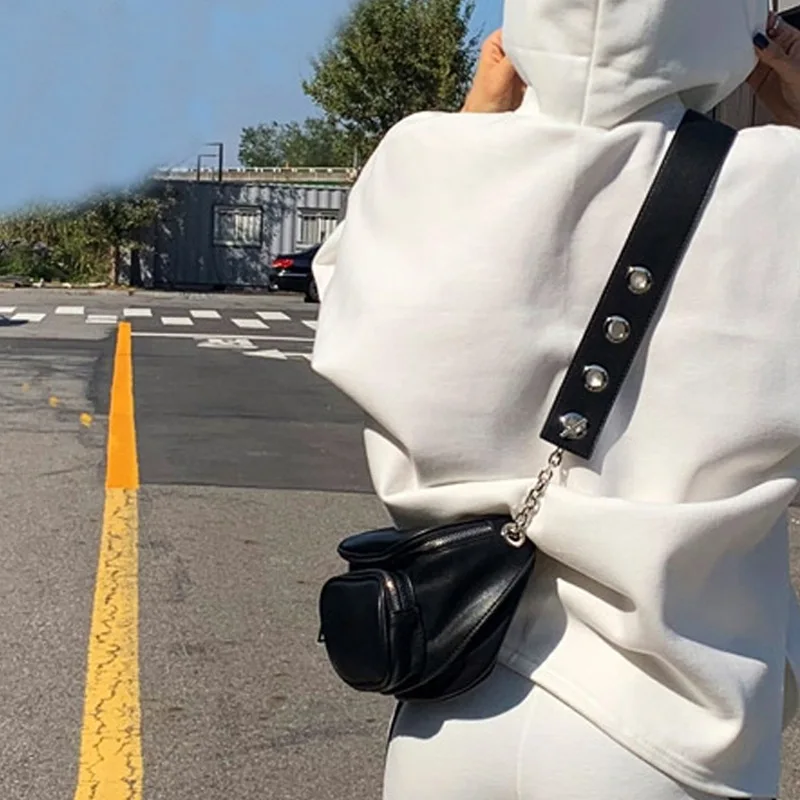 Women's Bag 2021 New Wide Shoulder Strap Fashion Trendy Brand Simple Camera Bag Chain Chest Bag Saddle Single Shoulder Messenger
Women's Bag 2021 New Wide Shoulder Strap Fashion Trendy Brand Simple Camera Bag Chain Chest Bag Saddle Single Shoulder Messenger