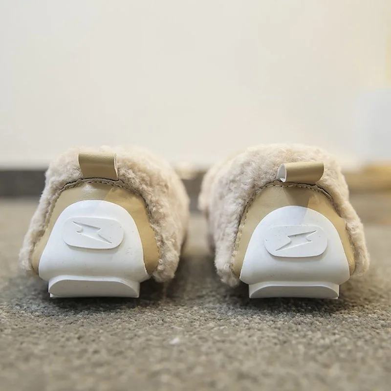 2020 New Women Winter House Faux Fur Fashion Warm Shoes Woman Slip On Flats Female Slides Black Pink Cozy Home Furry Slippers
2020 New Women Winter House Faux Fur Fashion Warm Shoes Woman Slip On Flats Female Slides Black Pink Cozy Home Furry Slippers