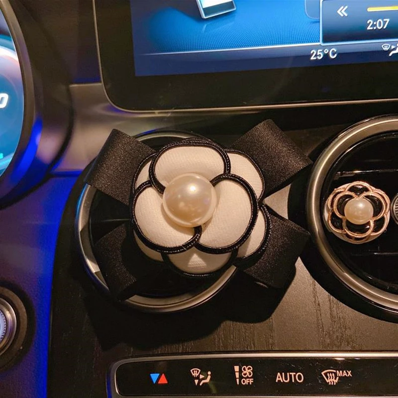 New Hot Car Perfume Freshener Air Conditioning Air Outlet Clip Fabric Pearl Camellia Goddess Car Interior Accessories Decoration
New Hot Car Perfume Freshener Air Conditioning Air Outlet Clip Fabric Pearl Camellia Goddess Car Interior Accessories Decoration