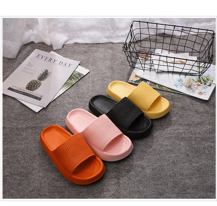 Slippers Bathroom Slides Hole Leaking EVA Anti-slip Summer Indoor Home Slippers Women Bath Sandals Platform Shoes
Slippers Bathroom Slides Hole Leaking EVA Anti-slip Summer Indoor Home Slippers Women Bath Sandals Platform Shoes