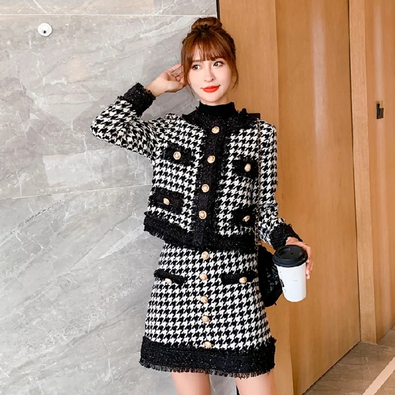 Женский твидовый костюм с бахромой, комплект из двух предметов, куртка с длинным рукавом и юбка-карандаш из твида с бахромой, Осень-зима 2021 
Женский твидовый костюм с бахромой, комплект из двух предметов, куртка с длинным рукавом и юбка-карандаш из твида с бахромой, Осень-зима 2021