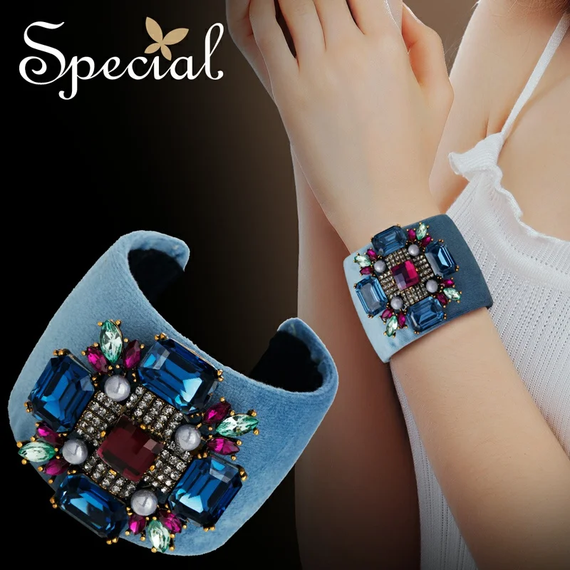 The SPECIAL New Fashion euramerican vintage bracelet wide bracelet children's bracelet Baroque dinner ,S1818C
The SPECIAL New Fashion euramerican vintage bracelet wide bracelet children's bracelet Baroque dinner ,S1818C