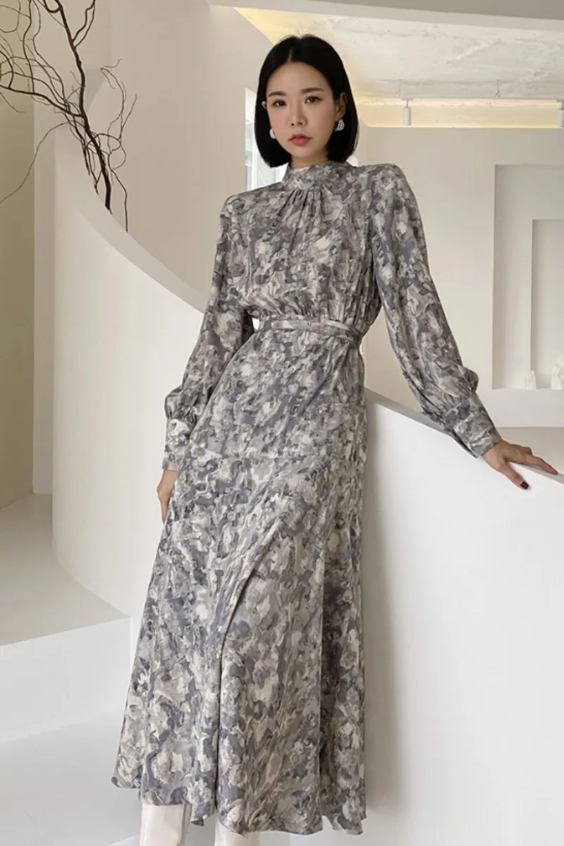 Spring Autumn Blooming Ink Printing Dress Elegant Women Stand-up Collar Lantern Sleeve Bandage Dress Woman French Office Dress
Spring Autumn Blooming Ink Printing Dress Elegant Women Stand-up Collar Lantern Sleeve Bandage Dress Woman French Office Dress