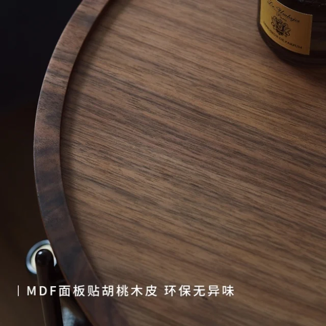 Northern Side A Few Bedroom Is Contracted And Contemporary Sofa Angle Ins Ark Of The Head Of A Bed Side Table Moving Light, Wrou 
Northern Side A Few Bedroom Is Contracted And Contemporary Sofa Angle Ins Ark Of The Head Of A Bed Side Table Moving Light, Wrou