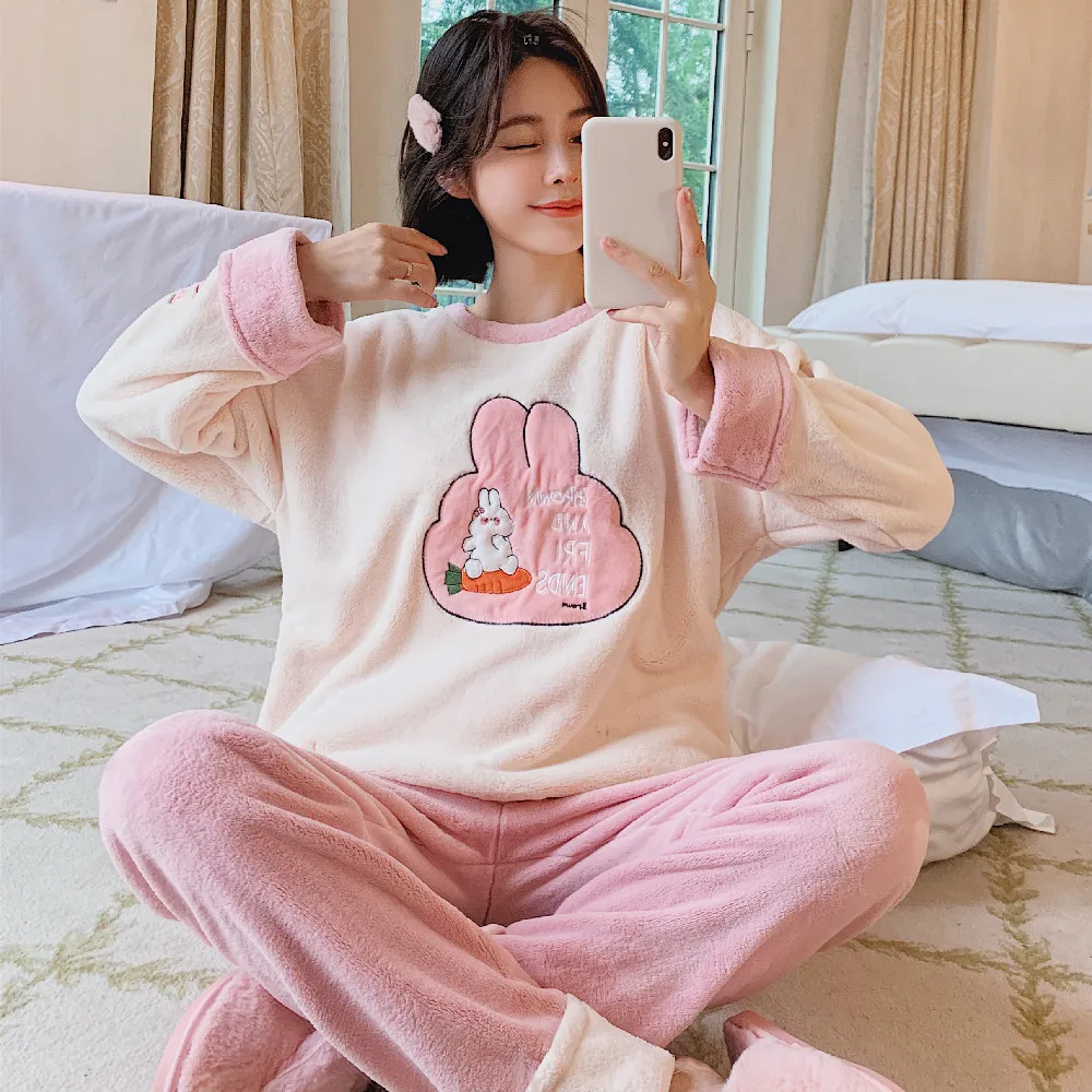 2062 Carrot Rabbit Coral Fleece Pajamas Women Winter Thicken Plus Fleece Turtleneck Fall Winter
2062 Carrot Rabbit Coral Fleece Pajamas Women Winter Thicken Plus Fleece Turtleneck Fall Winter