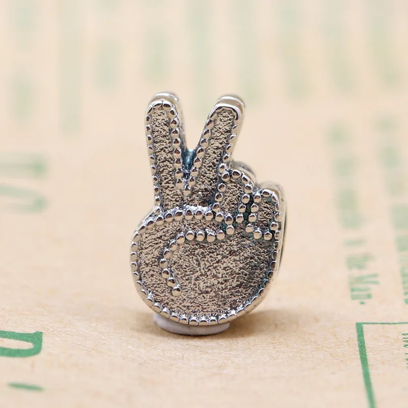 Amaia Authentic 925 Sterling Silver Victory V finger beaded Fit Original Charms Bracelet Necklace Pendant DIY Jewelry Making
Amaia Authentic 925 Sterling Silver Victory V finger beaded Fit Original Charms Bracelet Necklace Pendant DIY Jewelry Making