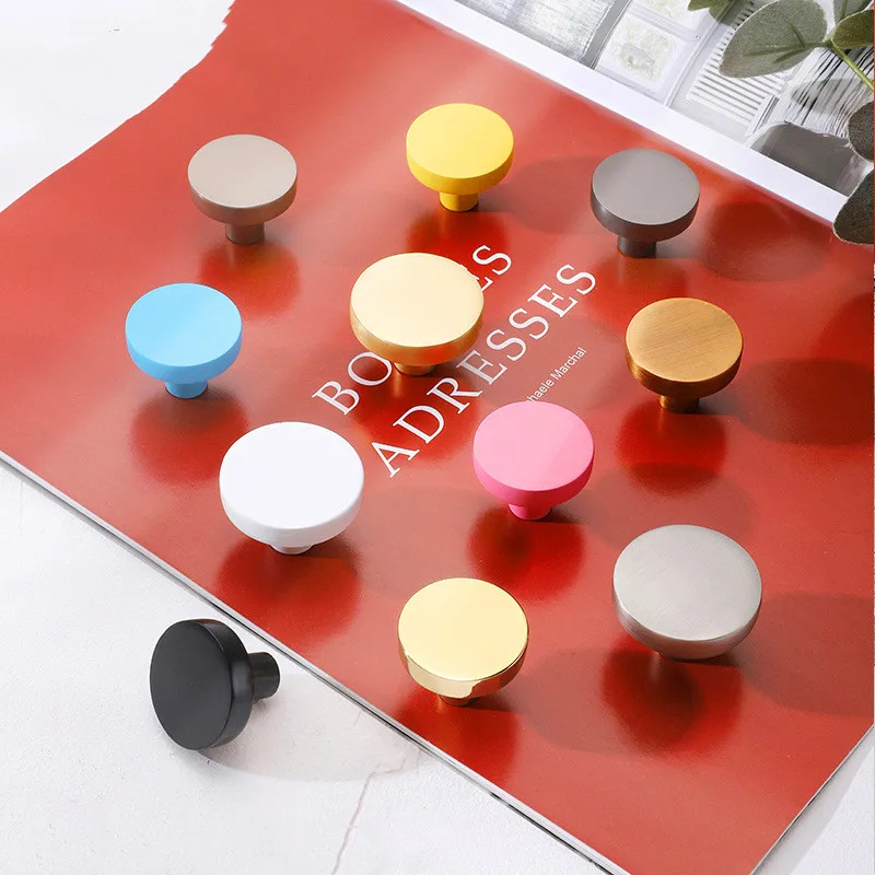 Gold Kast Knoppen Zwart Keuken Handvatten Zinklegering Kleurrijke Meubels Knoppen Voor Kinderkamer 30mm Kastdeur Pulls Hardware
Gold Kast Knoppen Zwart Keuken Handvatten Zinklegering Kleurrijke Meubels Knoppen Voor Kinderkamer 30mm Kastdeur Pulls Hardware
