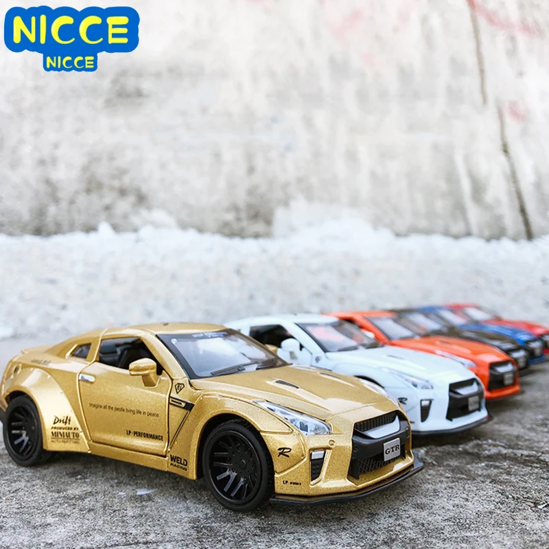 Модель литая автомобиля Nicce 1:32 AMG Nissan GTR, игрушечная машинка со звусветильник кой, подарок для детей и взрослых, для мальчиков
Модель литая автомобиля Nicce 1:32 AMG Nissan GTR, игрушечная машинка со звусветильник кой, подарок для детей и взрослых, для мальчиков