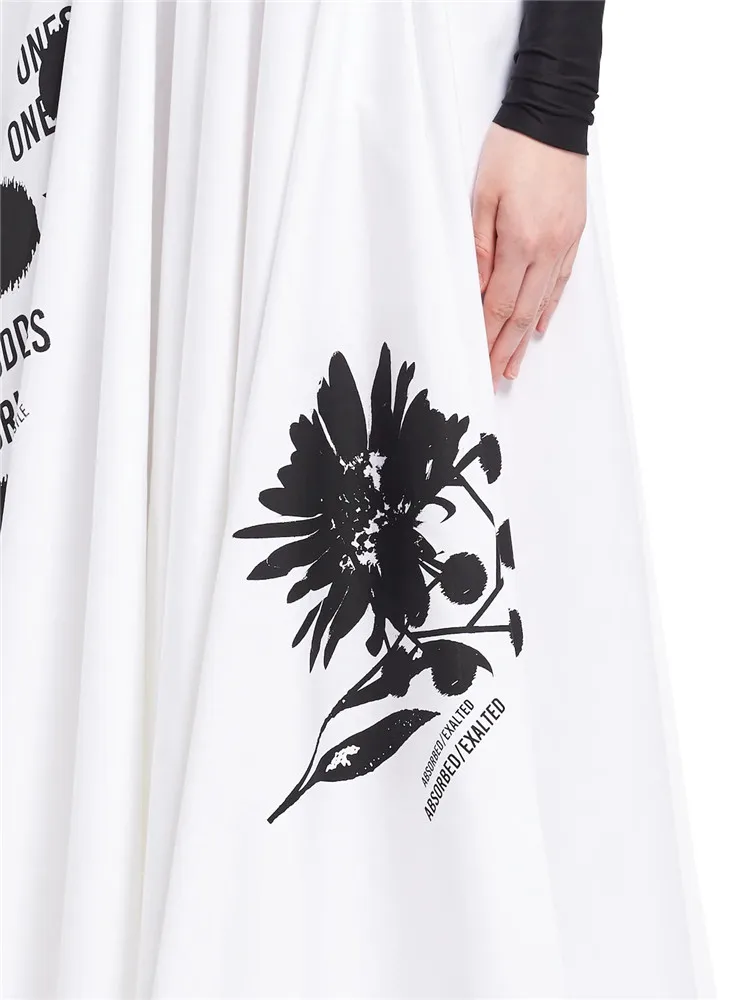 Spring and summer new personality ink print pleated skirt 2021 women's trumpet big put on mid-length A-line skirt brand clothes
Spring and summer new personality ink print pleated skirt 2021 women's trumpet big put on mid-length A-line skirt brand clothes