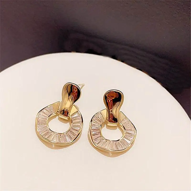 High Grade Zircon Geometric Circle Drop Earrings For Women Etrendy Personality New Jewelry Earings bijoux
High Grade Zircon Geometric Circle Drop Earrings For Women Etrendy Personality New Jewelry Earings bijoux