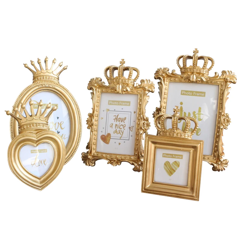 New Arrivals Gold Resin Crown Photo Frames Wall Mounted Picture Frame Living Room Decoration fotolijst 
New Arrivals Gold Resin Crown Photo Frames Wall Mounted Picture Frame Living Room Decoration fotolijst