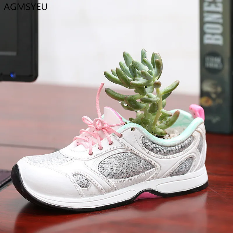 Home decoration resin succulent plant pot creative indoor shoe type potted garden decoration resin vase
Home decoration resin succulent plant pot creative indoor shoe type potted garden decoration resin vase