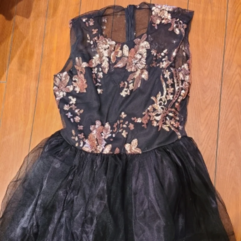 Sexy Women's Spaghetti Strap Mesh Long Dress Sleeveless High Waist Dresses Female 2021 Summer Fashion Party Ladies Vestidos
Sexy Women's Spaghetti Strap Mesh Long Dress Sleeveless High Waist Dresses Female 2021 Summer Fashion Party Ladies Vestidos