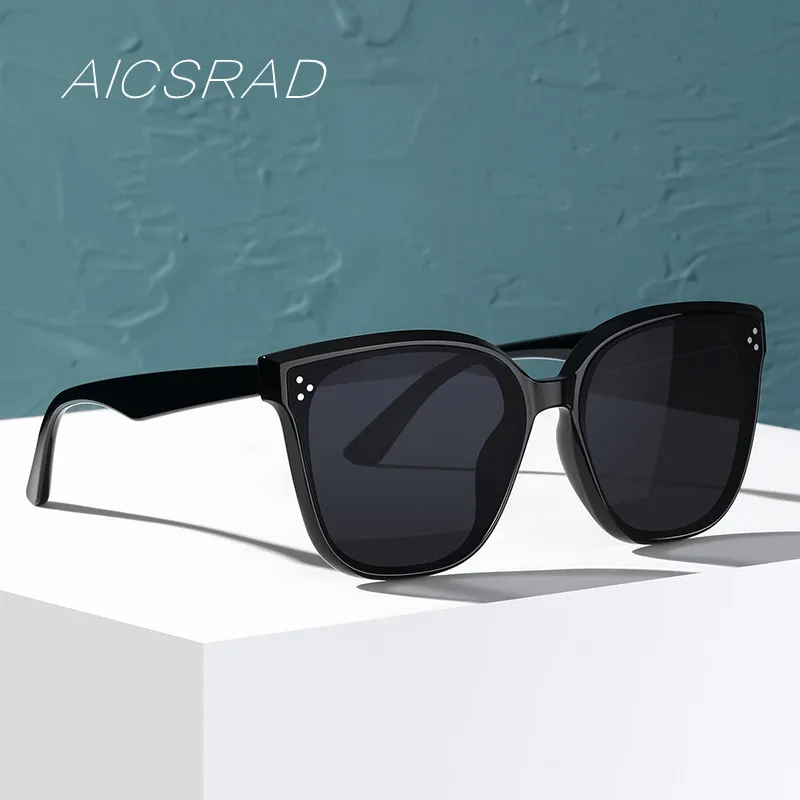 Square Large Frame Designer Sunglasses for Men Classic Luxury Shades Glasses Fashion UV400 Women Sun Glasses Driving Goggles
Square Large Frame Designer Sunglasses for Men Classic Luxury Shades Glasses Fashion UV400 Women Sun Glasses Driving Goggles