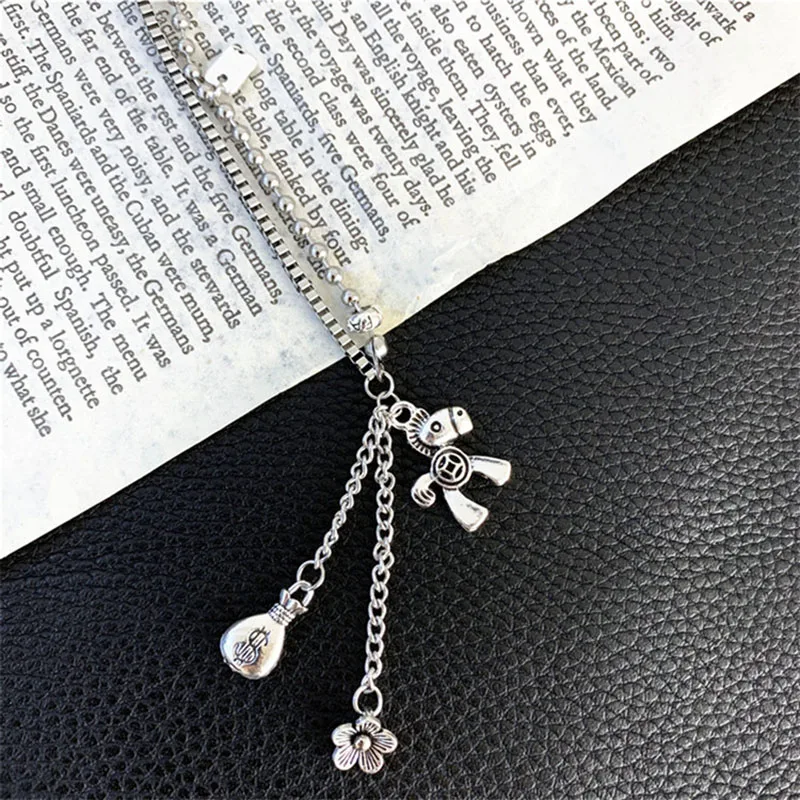 XIYANIKE 925 Sterling Silver Korean Horse Pendant Necklace Female Retro Tassel Pendant Flower Money Bag Necklace Clavicle Chain
XIYANIKE 925 Sterling Silver Korean Horse Pendant Necklace Female Retro Tassel Pendant Flower Money Bag Necklace Clavicle Chain