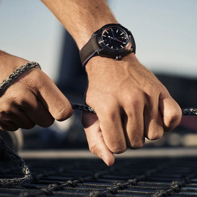 Top Luxury Sapphire Tourbillon Men's Automatic Sport Watch Dual Time Zone Men Military Mechanical Watches Brand Male Clock Blue
Top Luxury Sapphire Tourbillon Men's Automatic Sport Watch Dual Time Zone Men Military Mechanical Watches Brand Male Clock Blue