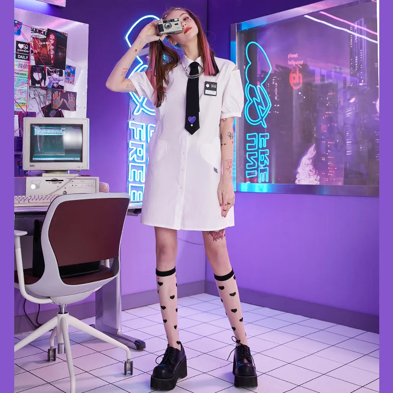 UNIFREE white shirt skirt female summer thin section A word a waist bubble sleeve dress design
UNIFREE white shirt skirt female summer thin section A word a waist bubble sleeve dress design