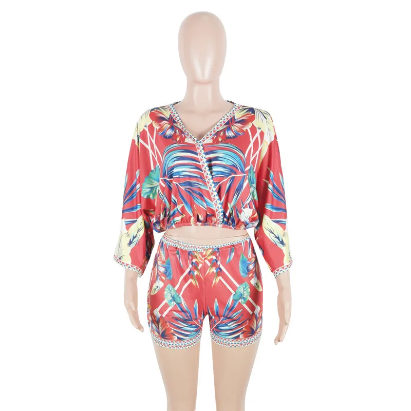 Bohemian Floral Print Beach Two Piece Set Women 2018 Summer Sexy Crop Top and Shorts Suit Casual Beach Wear Matching Set Outfit
Bohemian Floral Print Beach Two Piece Set Women 2018 Summer Sexy Crop Top and Shorts Suit Casual Beach Wear Matching Set Outfit