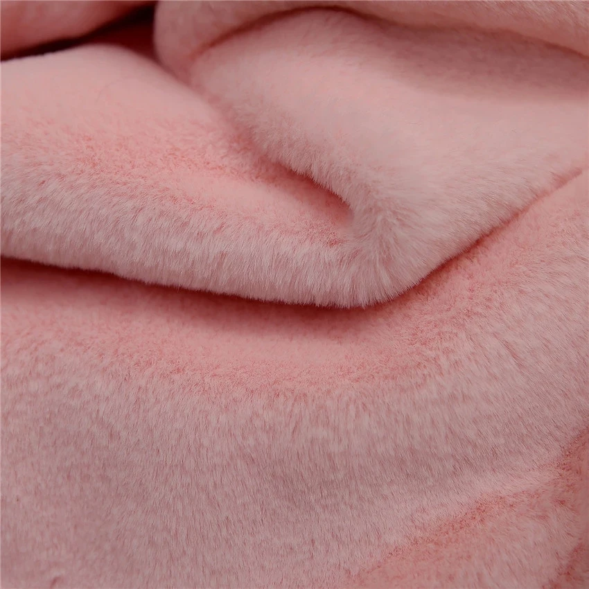 2020 ladies mink faux fur coat solid lapel collar winter faux fur warm casual jacket women
2020 ladies mink faux fur coat solid lapel collar winter faux fur warm casual jacket women