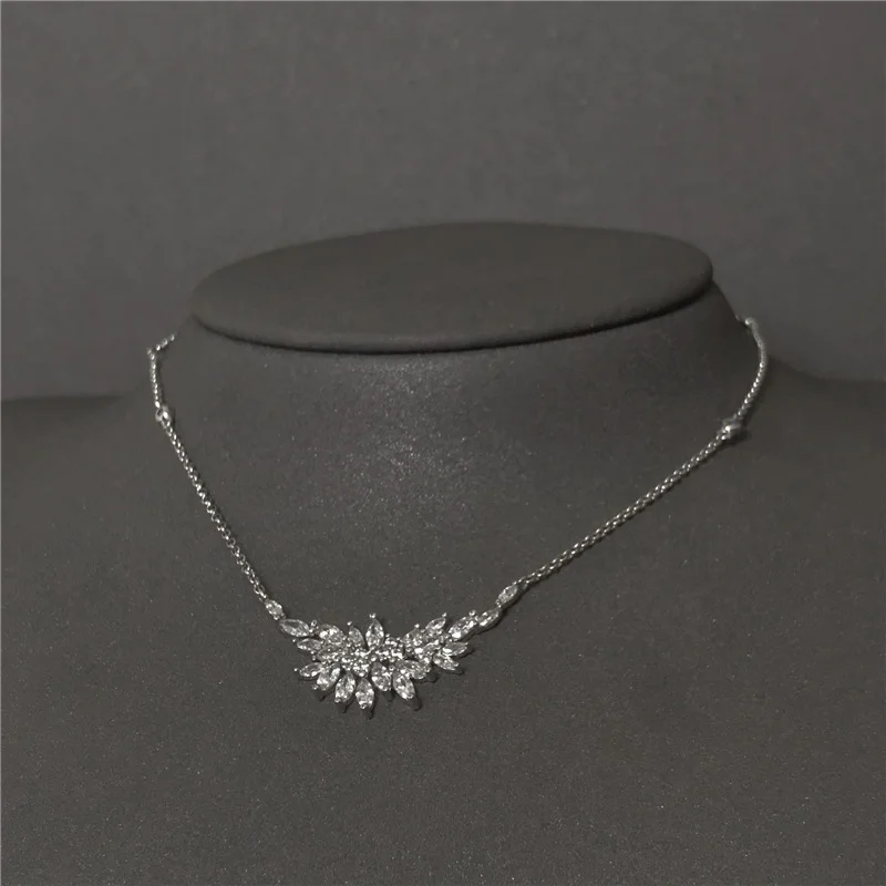 100%925 Sterling Silver Sparkle Charm Necklace Women Fashion Personality Luxury Jewelry Simple Retro Birthday Gift
100%925 Sterling Silver Sparkle Charm Necklace Women Fashion Personality Luxury Jewelry Simple Retro Birthday Gift
