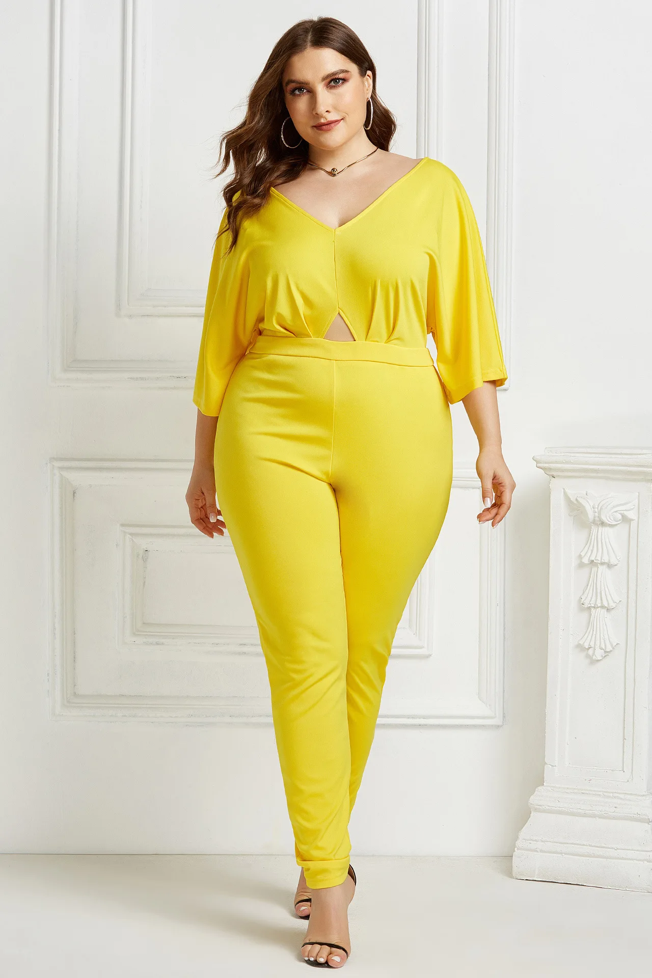 FNOCE 2020 new women's jumpsuits large size fashion casual trends solid short sleeve v-neck tight stretch slim sexy jumpsuits
FNOCE 2020 new women's jumpsuits large size fashion casual trends solid short sleeve v-neck tight stretch slim sexy jumpsuits