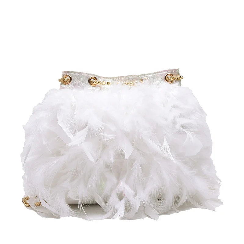 Luxury Real Ostrich Feathers Handbag for Women 2021 Tassel Chain Evening Pouch Purse Lady Day Clutch Party Wedding Messenger Bag
Luxury Real Ostrich Feathers Handbag for Women 2021 Tassel Chain Evening Pouch Purse Lady Day Clutch Party Wedding Messenger Bag