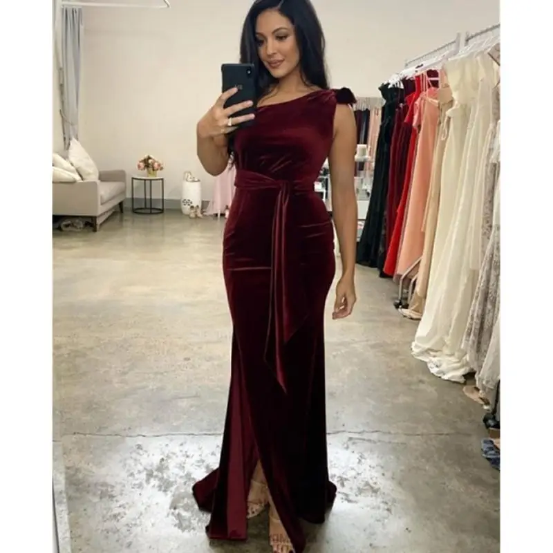 Burgundy Velvet Evening Dresses One Shoulder Side Split Mermaid floor length Formal Occasion Prom Dresses Custom Made
Burgundy Velvet Evening Dresses One Shoulder Side Split Mermaid floor length Formal Occasion Prom Dresses Custom Made