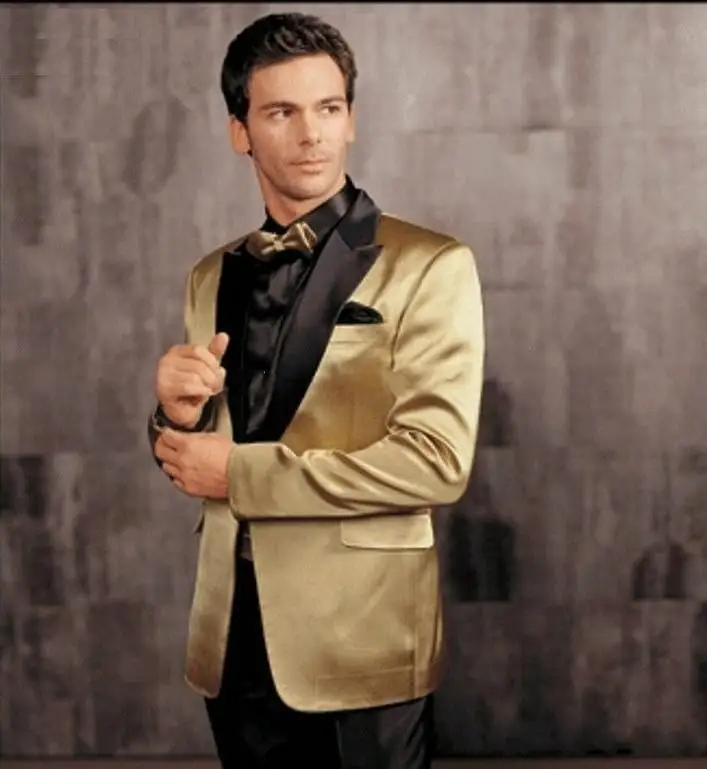 Handsome Satin Gold Groom Tuxedos Peak Lapel Men Prom Party Business Suits Customizable size (Jacket+Pants+Bow Tie) NO:399
Handsome Satin Gold Groom Tuxedos Peak Lapel Men Prom Party Business Suits Customizable size (Jacket+Pants+Bow Tie) NO:399