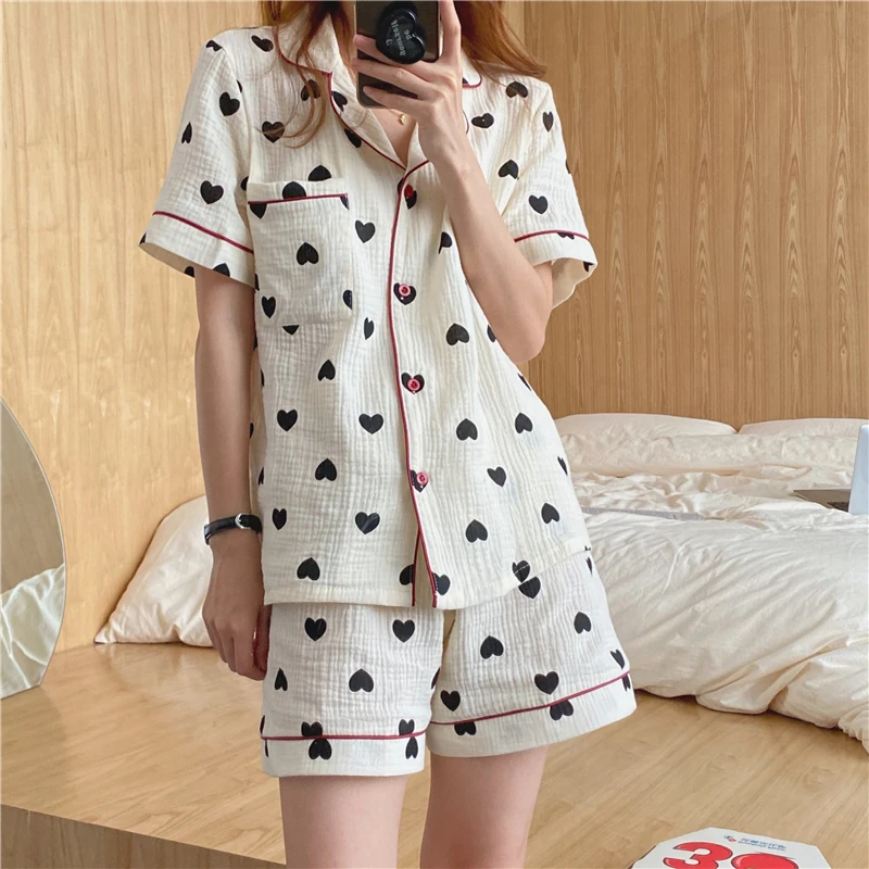 Летняя пижама из 100% хлопка, Женский пижамный комплект, топ с коротким рукавом и шорты с принтом сердечек, комплект из 2 предметов, домашний ко...
Летняя пижама из 100% хлопка, Женский пижамный комплект, топ с коротким рукавом и шорты с принтом сердечек, комплект из 2 предметов, домашний ко...