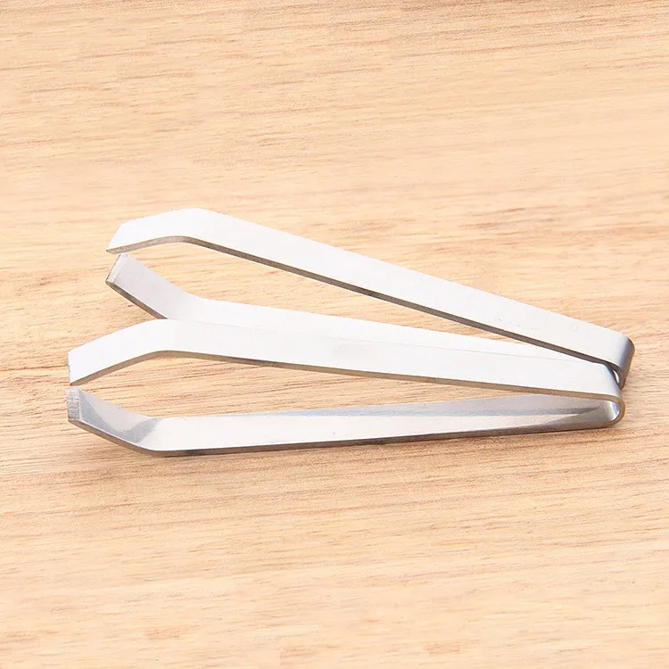 Stainless Steel Tongs Metal Fish Hair Remover Kitchen Stubbs Fishbone Fur Bones Clip Tong Animal Pliers Barbecue Ferramentas 
Stainless Steel Tongs Metal Fish Hair Remover Kitchen Stubbs Fishbone Fur Bones Clip Tong Animal Pliers Barbecue Ferramentas