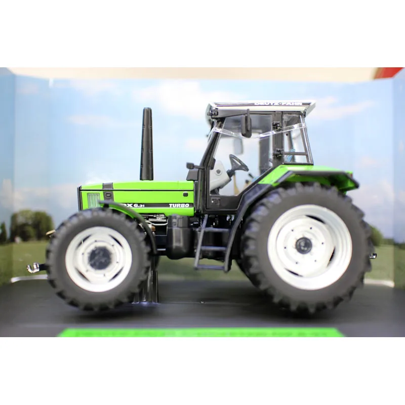 Литье под давлением масштаб 1:32 трактор Deutz Модель сельскохозяйственной техники Сплав Имитация грузовик буксируемый статическое украшение ...
Литье под давлением масштаб 1:32 трактор Deutz Модель сельскохозяйственной техники Сплав Имитация грузовик буксируемый статическое украшение ...