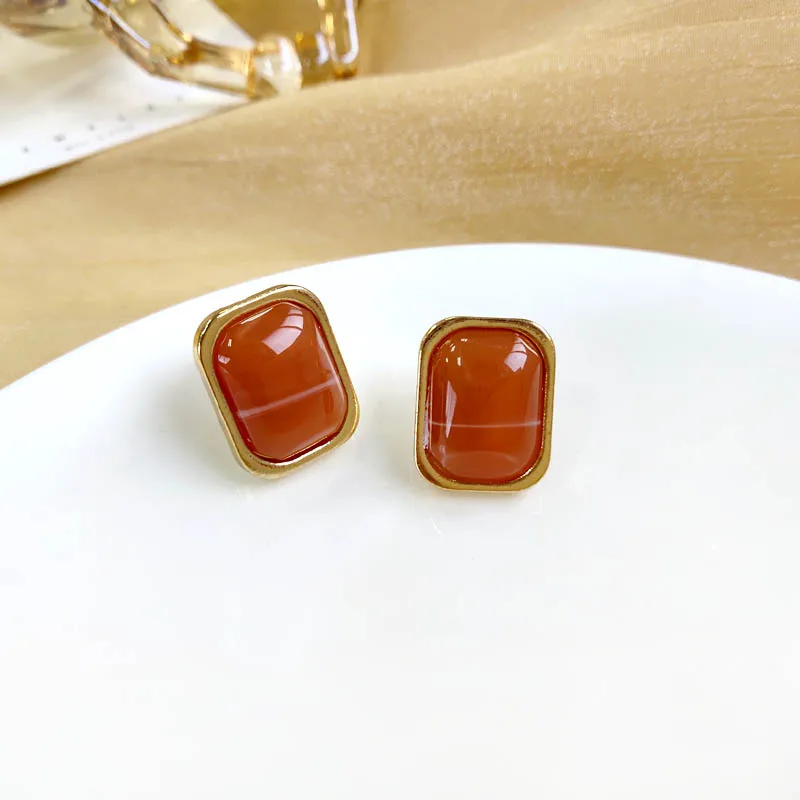 Women Jewelry Square Resin Earrings 2021 New Design Vintage Temperament Hot Selling Stud Earrings For Girl Gifts Wholesale
Women Jewelry Square Resin Earrings 2021 New Design Vintage Temperament Hot Selling Stud Earrings For Girl Gifts Wholesale
